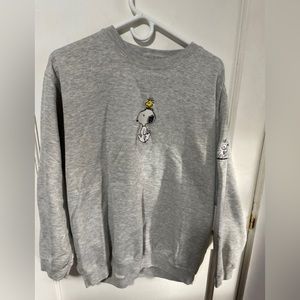 Vintage Peanuts ladies size L sweatshirt